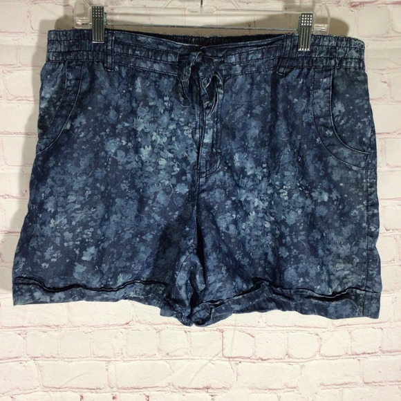 Gloria Vanderbilt Blue Floral Shorts - Size 14 - Picture 1 of 7